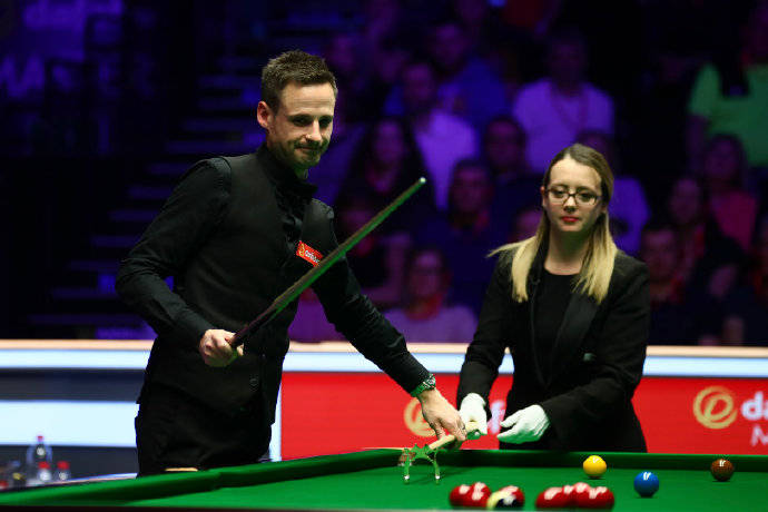 斯塔克的比 斯塔克的比