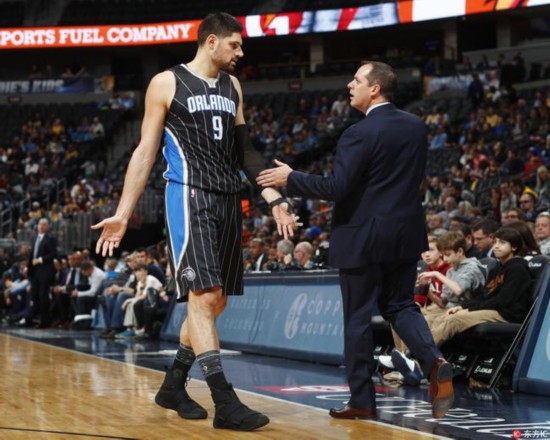 而在女子篮 而在女子篮