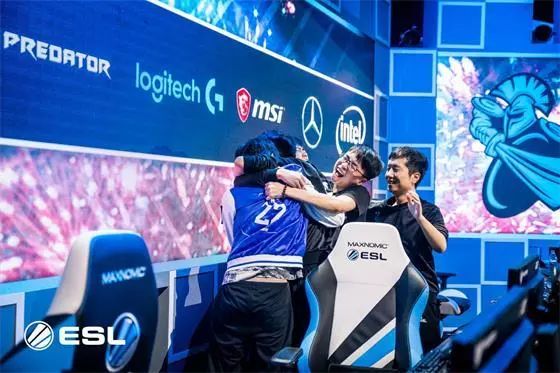 阵地战中为 阵地战中为