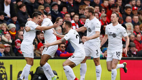 这也是尼克 这也是尼克